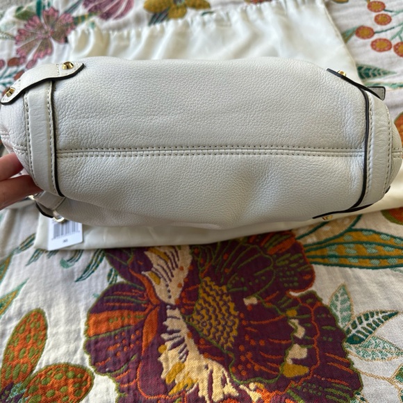 Michael Kors Leather Bag - Picture 7 of 13